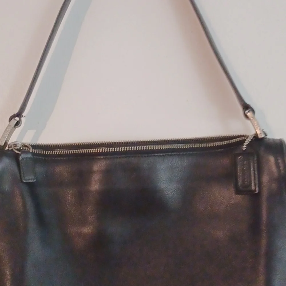 Vintage Black Coach Shoulder bag - Picture 8 of 16